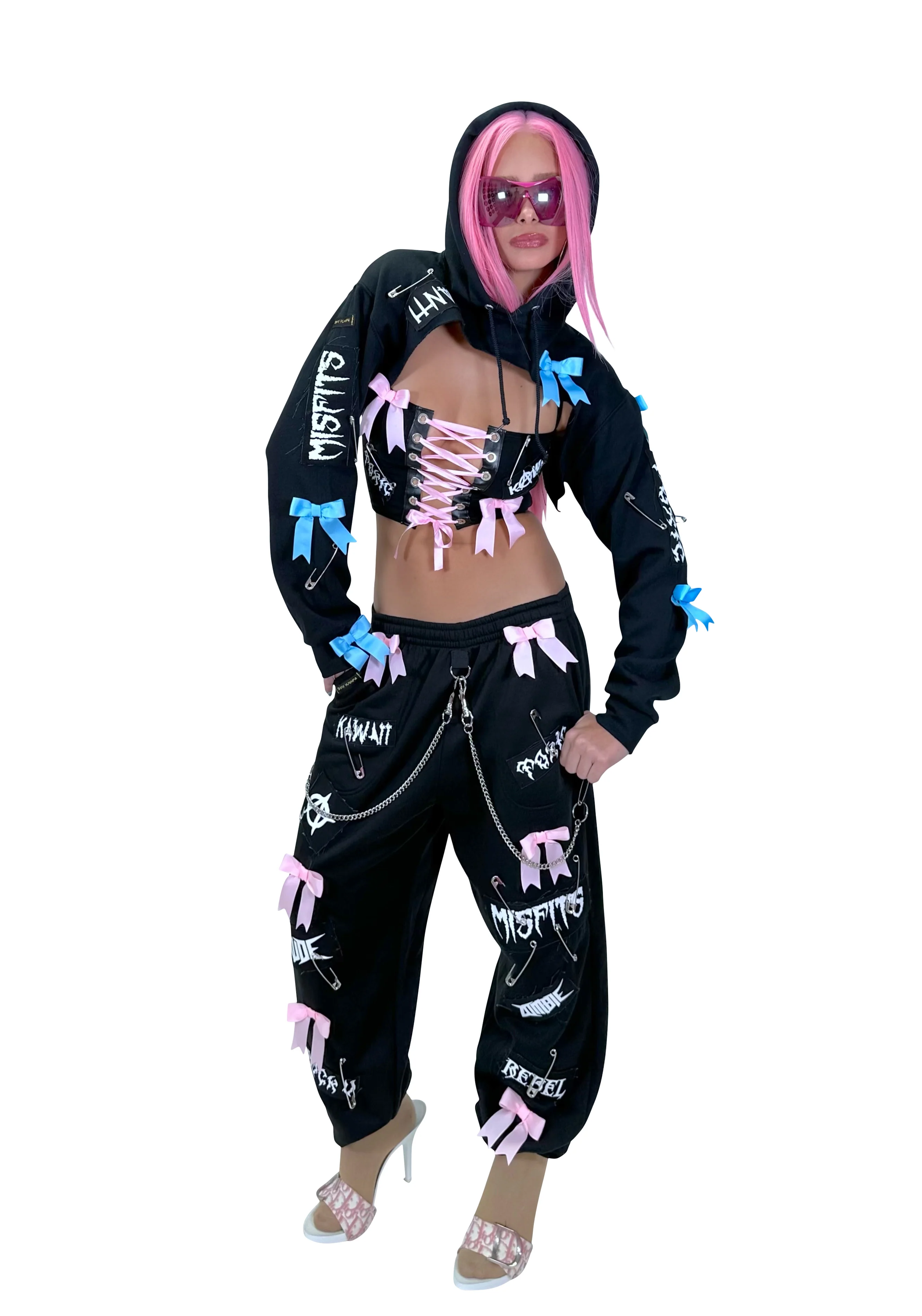 CRĂME DE LA CRĂME CROP HOODIE - Image 7