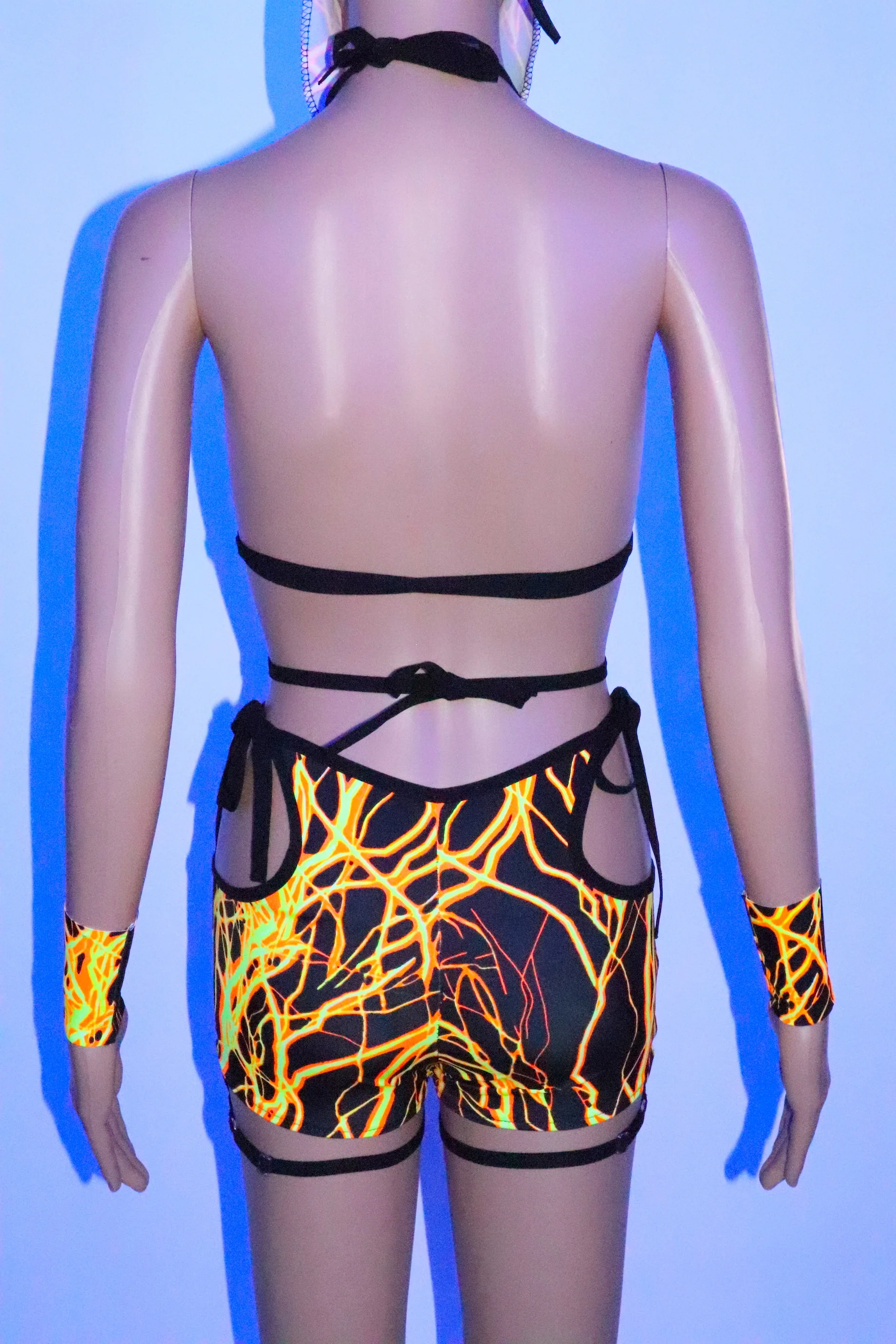 THE "LIGHTNING LAURA SHORT SET " - Image 8
